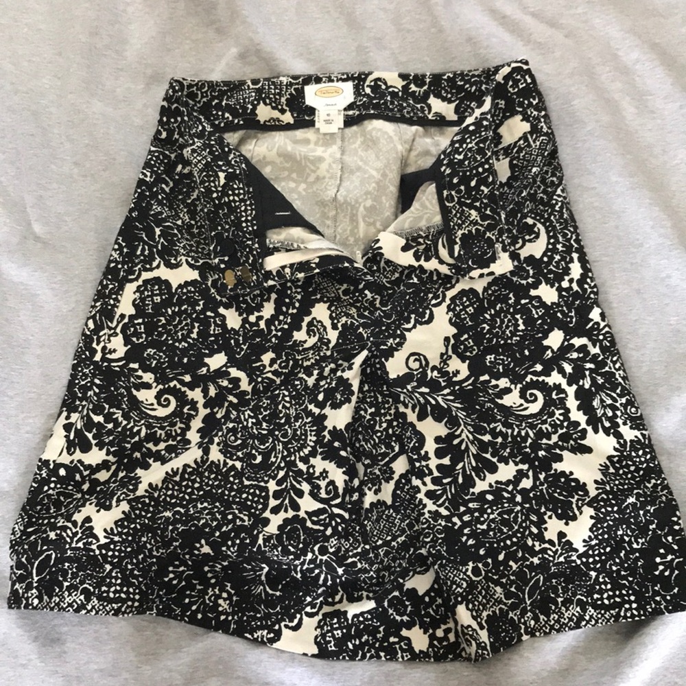 Talbots black and white patterned skirt